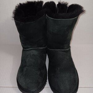 WOMEN'S UGG BAILEY BOW BOOTS BLACK SIZE 5